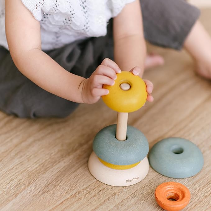 PlanToys® Stacking Cups Ring Wooden Montessori Size and Colour Sorting Toy | Fine Motor, Early Math and Coordination Development | Eco Friendly Educational Activity for Toddlers
