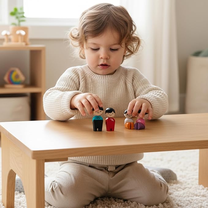 PlanToys® PlanWorld Family Set | 4 Wooden Poseable Figures for PlanCity & PlanWorld Playsets | Montessori Pretend Play Family with Flexible Arms & Legs | Eco-Friendly Sustainable Wooden Toy for Kids