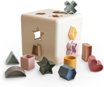 mushie Shape Sorting Box | Made in Denmark (10+ Months) by mushie