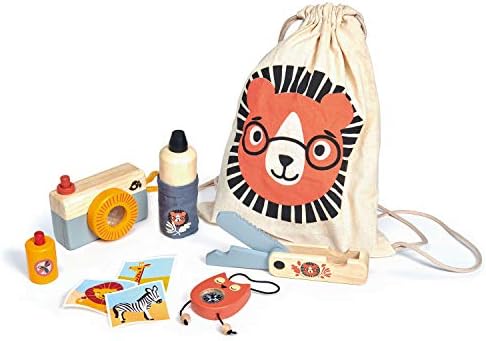Tender Leaf Toys - Safari Adventure - 10 Pcs Outdoor Adventure Educational Playset for Kids, Exploration Kit with Drawstring Backpack - Gift Set for Camping, Hiking, and Pretend Play - Age 3+ by TenderLeaf