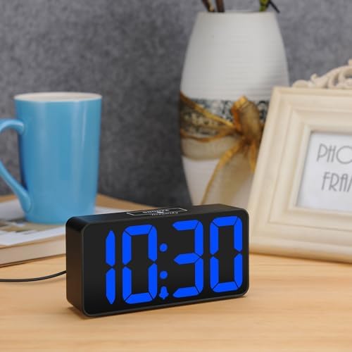 DreamSky Small Digital Alarm Clock for Bedroom with Large Big Numbers - Image 5