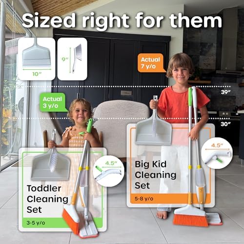 Quiggly Toddler Toy Cleaning Set - Spray Mop, Broom, Dustpan, for Kids 3-5 - Image 3
