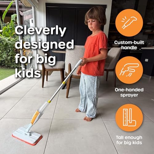 Quiggly Big Kid Toy Cleaning Set - Spray Mop, Broom, Dustpan, Ages 5-8 - Image 5