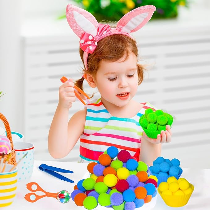 119Pcs Kid Tweezers fine Motor Skills Set,Helping Hands fine Motor Tool Set，Includes 100 Pcs Pompoms,12 Cups,4 Tweezers,2 Clips,1 Storage Box for Counting Sorting Training - Image 5