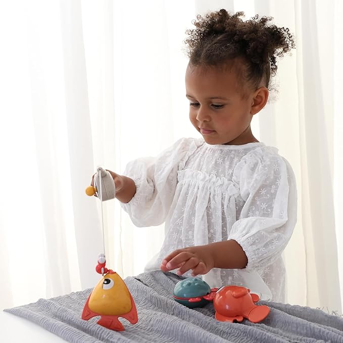 Tolo Bio Funtime Fishing Set | Eco-Friendly Bath Toy for Toddlers | Magnetic Fishing Rod, 3 Bubble-Blowing Fish, Worm | Skill-Building Water Play | Durable, Safe, Sustainable Material | Ages 18M Up