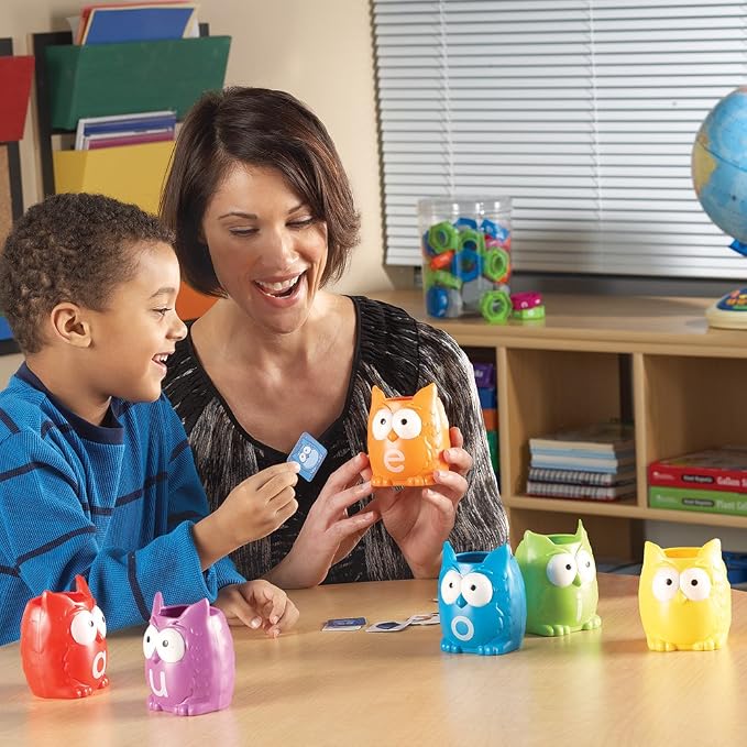 Learning Resources Vowel Owls Sorting Set - Phonics Games for Kids, Vowel Sounds, Toddlers Vocabulary Building, ABC Word Game, Reading skills Toys, Learn to Read, Gifts for Boys and Girls, multicolor - Image 10