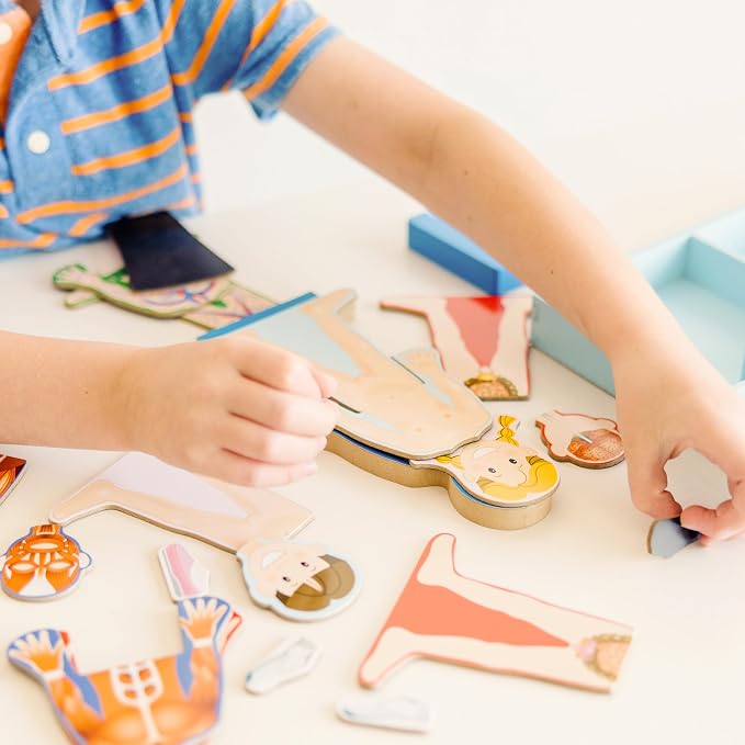 Melissa & Doug Magnetic Human Body Anatomy Play Set with 24 Magnetic Pieces and Storage Tray - Image 9