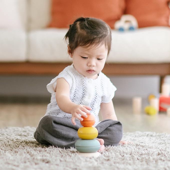 PlanToys® Stacking Cups Ring Wooden Montessori Size and Colour Sorting Toy | Fine Motor, Early Math and Coordination Development | Eco Friendly Educational Activity for Toddlers