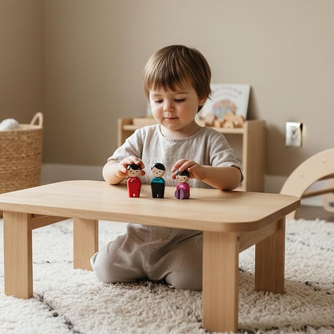 PlanToys® PlanWorld Family Set | 4 Wooden Poseable Figures for PlanCity & PlanWorld Playsets | Montessori Pretend Play Family with Flexible Arms & Legs | Eco-Friendly Sustainable Wooden Toy for Kids