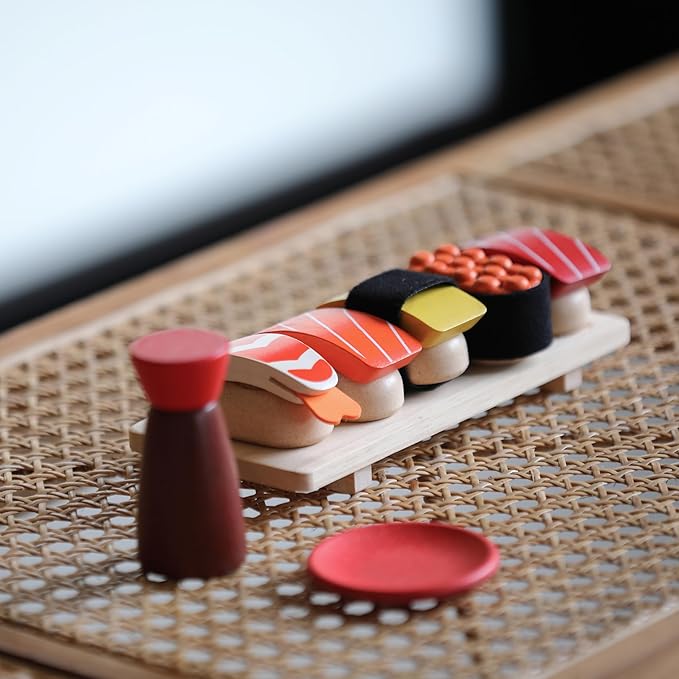PlanToys® Wooden Pretend Play Food Sushi Kit for Kids | Kitchen Toy Includes Sushi Rolls, Nigiri, Soy Sauce Bottle & Serving Tray | Montessori Kitchen Role Play Toy for Toddlers