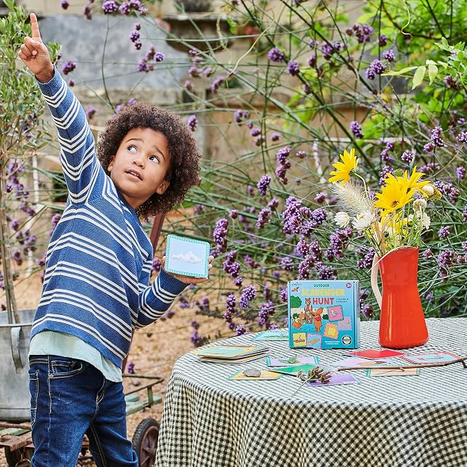 eeBoo Scavenger Hunt Outdoors Game, 50 Cards, Ages 3+ - Image 4